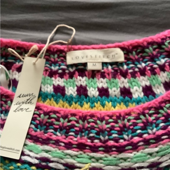 Bnwt, sweater, never worn. - Picture 2 of 4